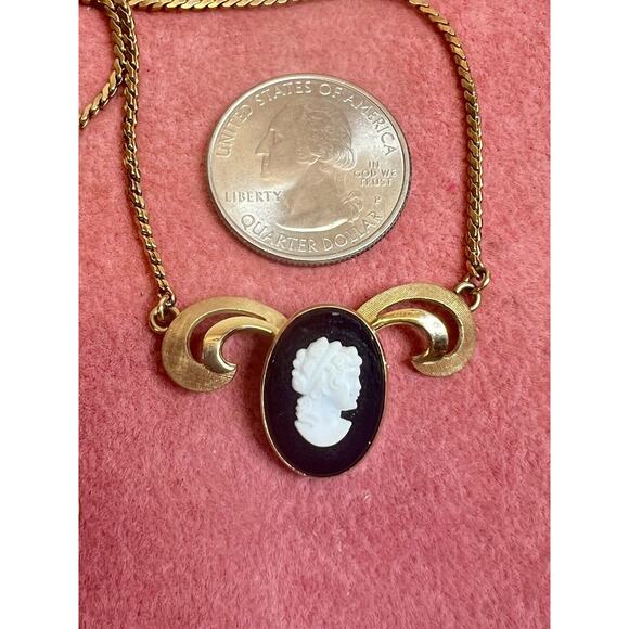 Vintage Van Dell 12K GF Cameo Lady Black Onyx Glass Necklace with Earrings - Picture 12 of 14